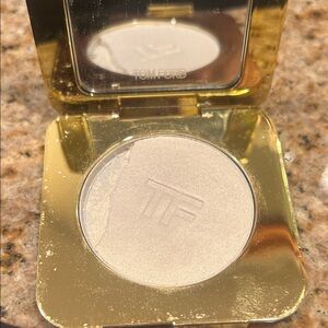Tom Ford Radiant Perfecting Powder